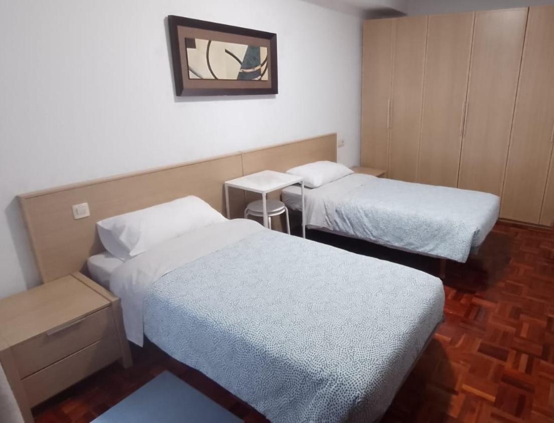 Casa Caminante - Habitacion Apartment Pamplona Luaran gambar